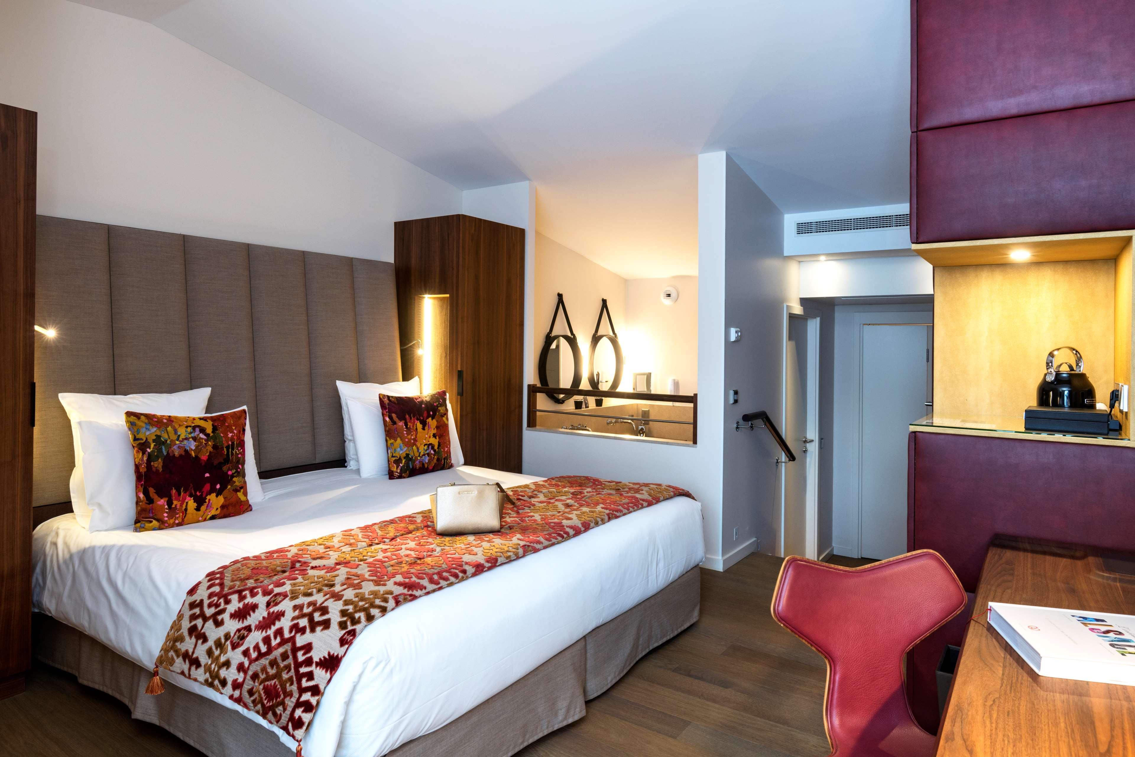 Hotel & Spa Regent Petite France Strasbourg Ngoại thất bức ảnh A room at the hotel
