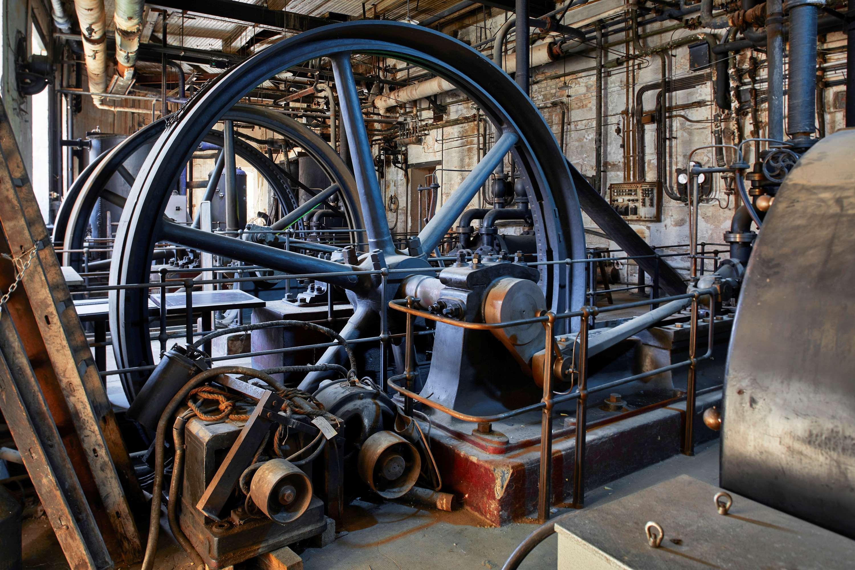Hotel & Spa Regent Petite France Strasbourg Ngoại thất bức ảnh The engine of the Rocket