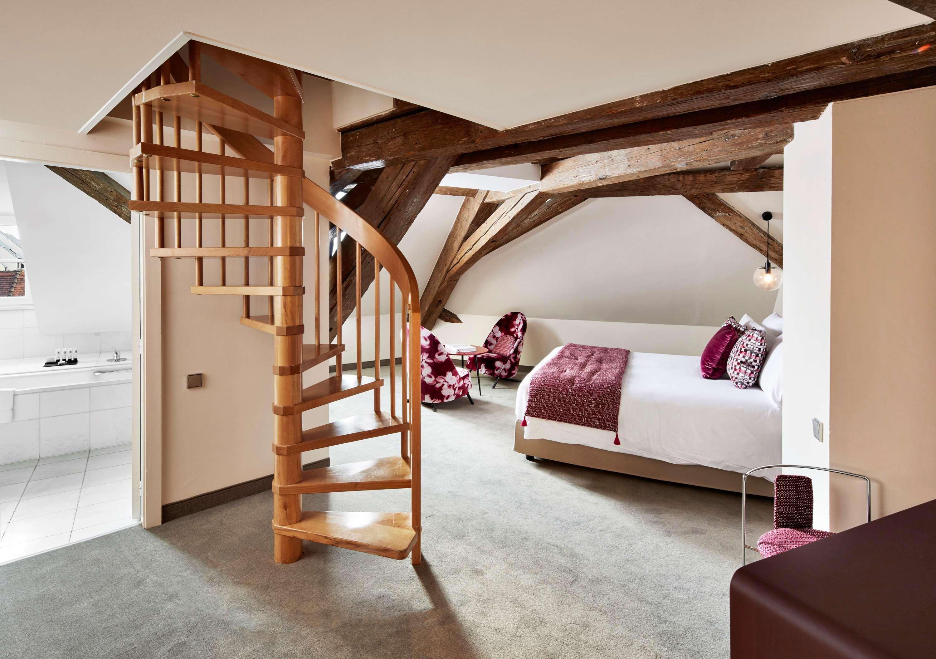 Hotel & Spa Regent Petite France Strasbourg Ngoại thất bức ảnh A room at the hotel
