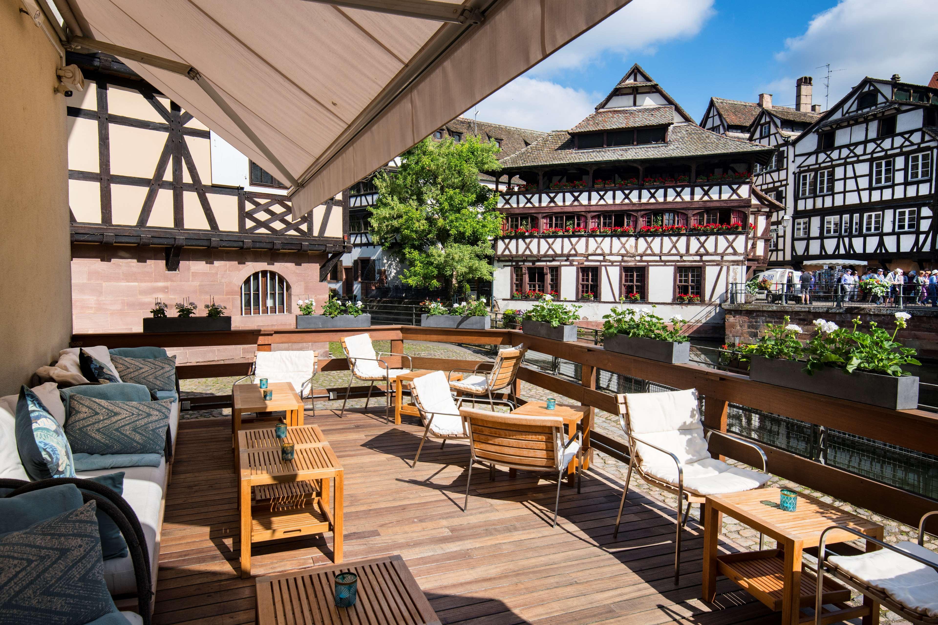 Hotel & Spa Regent Petite France Strasbourg Ngoại thất bức ảnh The terrace of the hotel