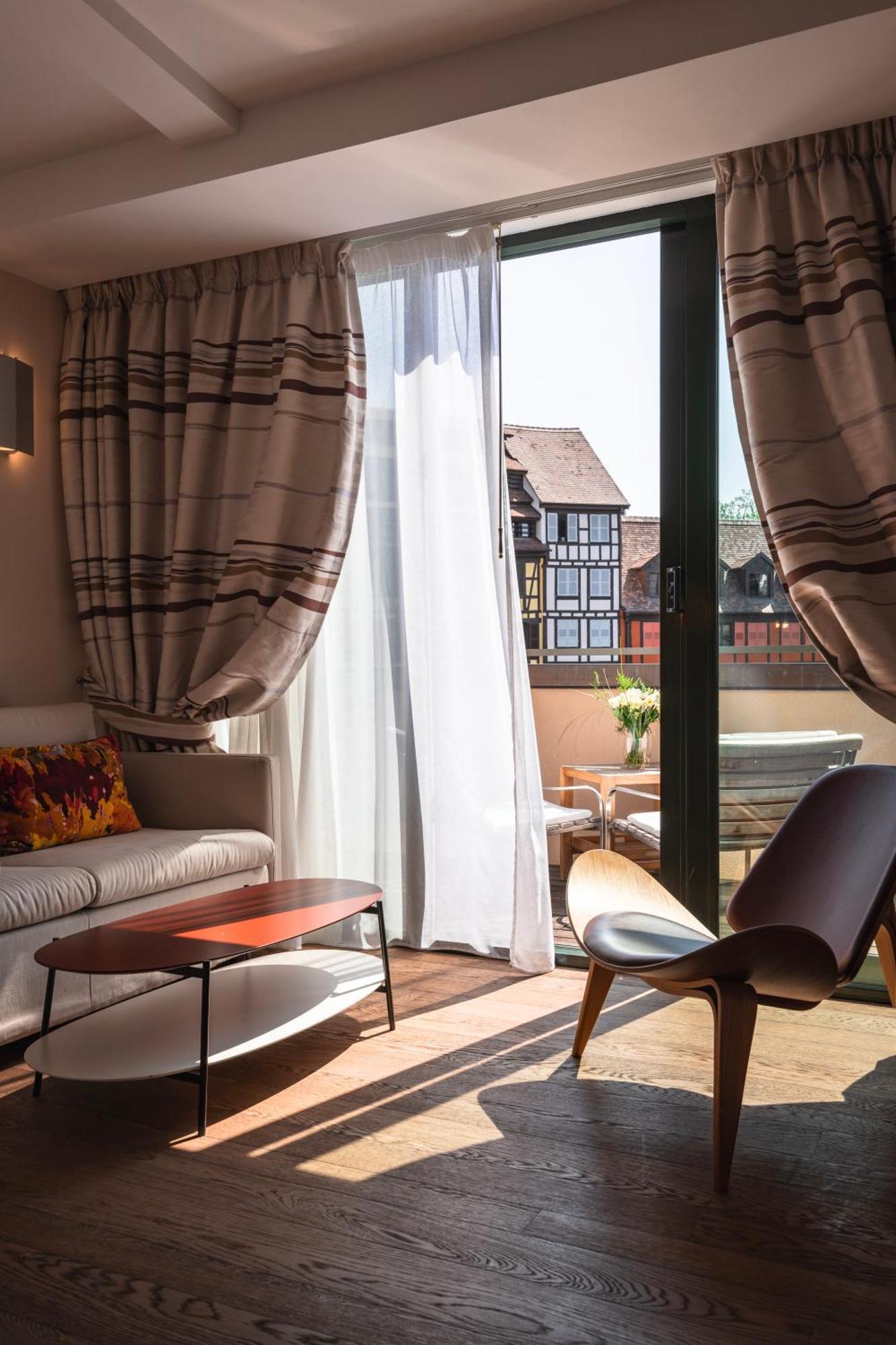 Hotel & Spa Regent Petite France Strasbourg Ngoại thất bức ảnh A room at the hotel