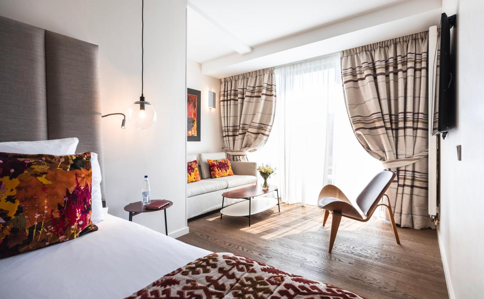 Hotel & Spa Regent Petite France Strasbourg Ngoại thất bức ảnh A room at the Hotel du Vin, Cheltenham